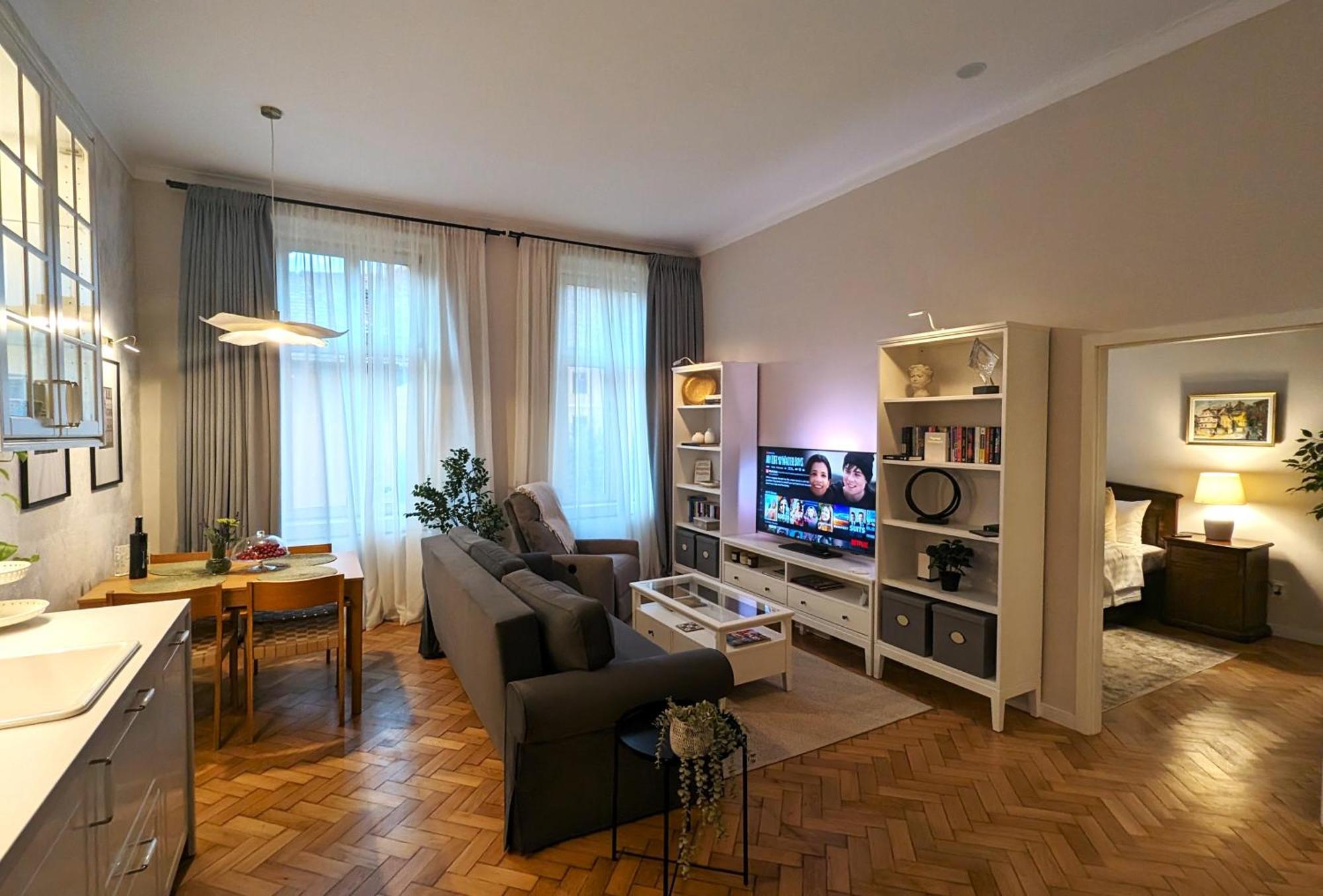 Apartment In Historic Center, Quiet Area, Ac Sibiu Eksteriør bilde