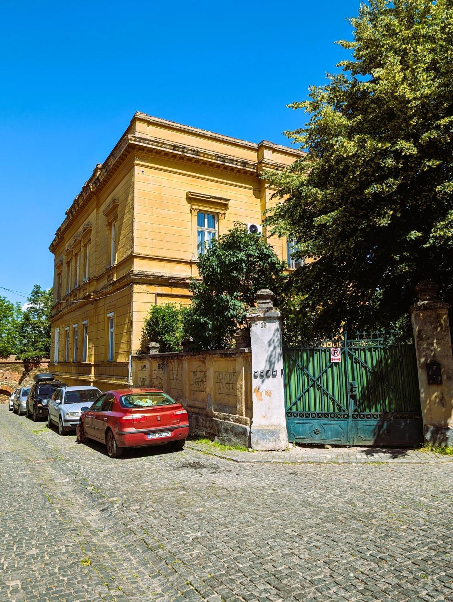 Apartment In Historic Center, Quiet Area, Ac Sibiu Eksteriør bilde